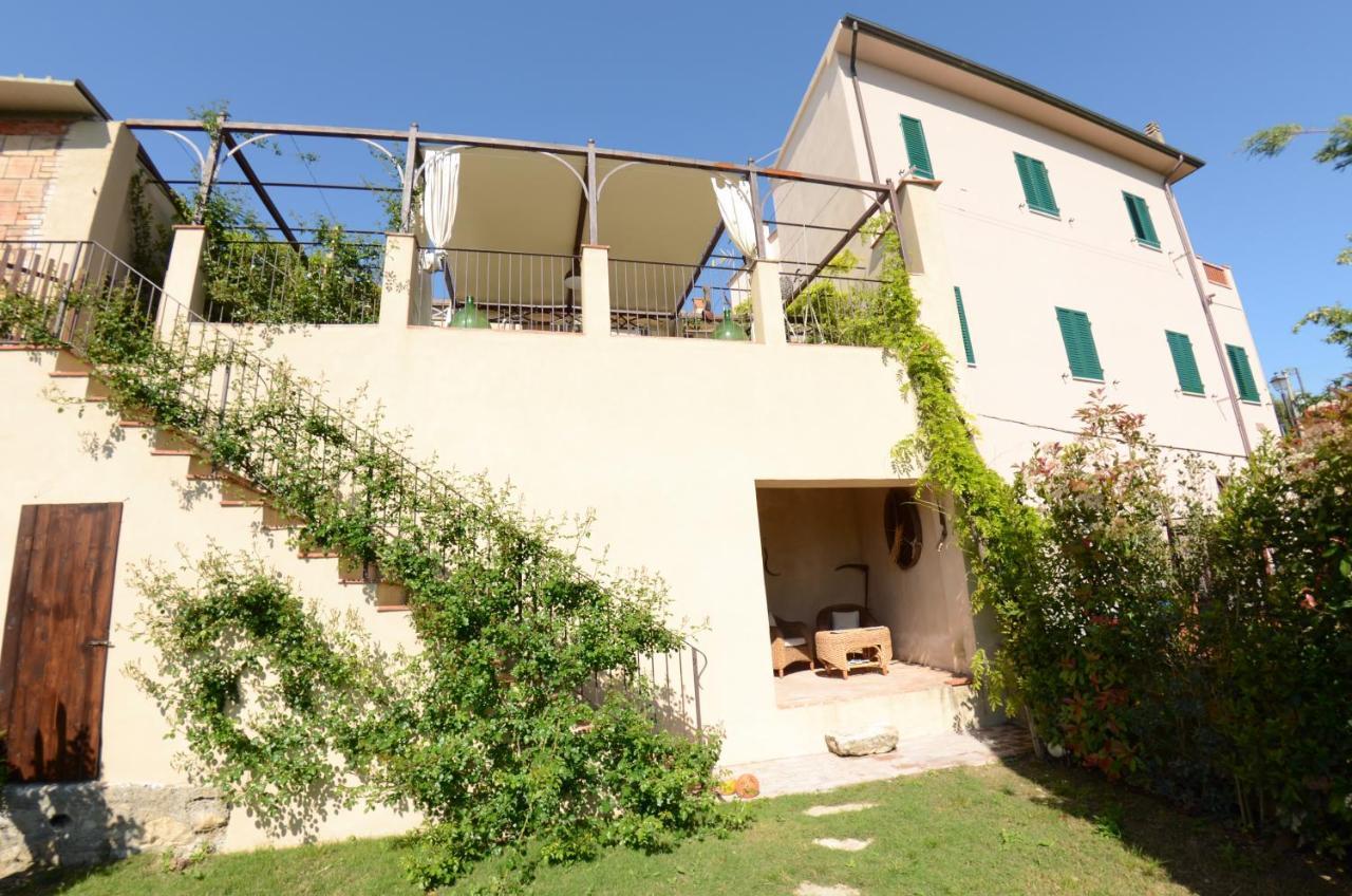 Al Colle Di Lari Villa Екстериор снимка