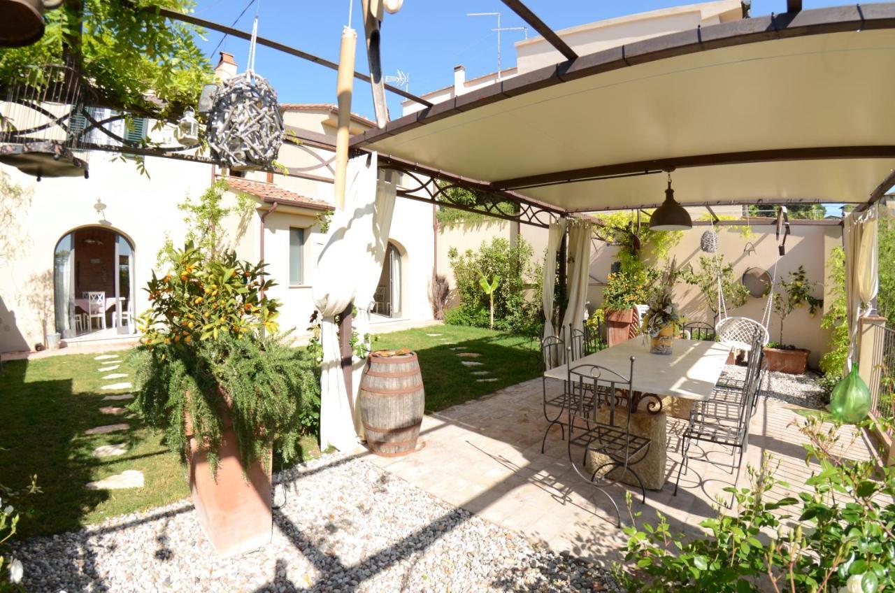 Al Colle Di Lari Villa Екстериор снимка