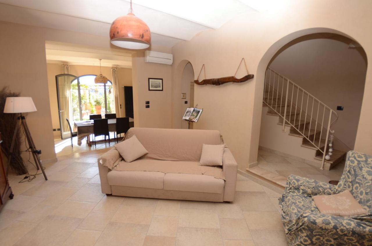Al Colle Di Lari Villa Екстериор снимка